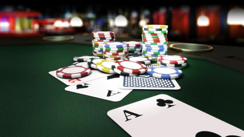 Mỗi ván Poker gồm có 4 vòng chơi